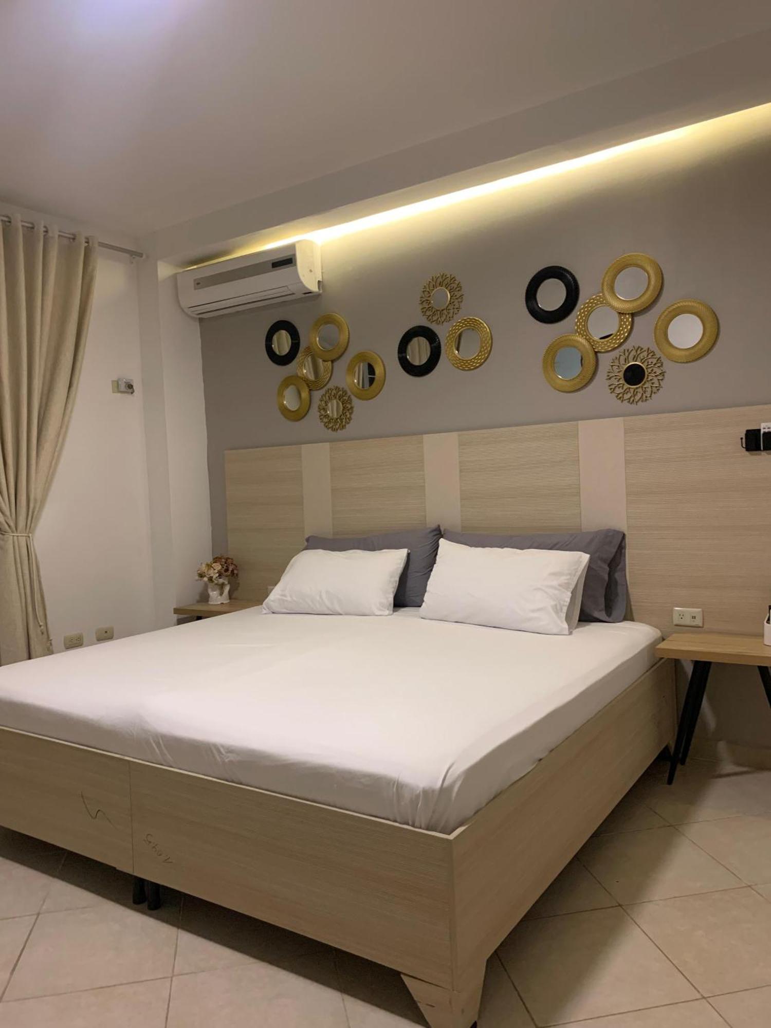 Los Soles Suite Mall Del Sol Guayaquil Airport Exteriör bild